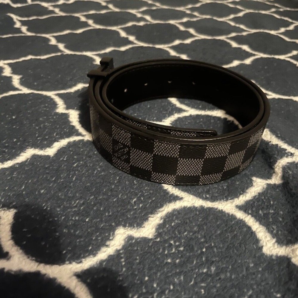 louis vuittons men belt Authentic Black Damier - Picture 3 of 5
